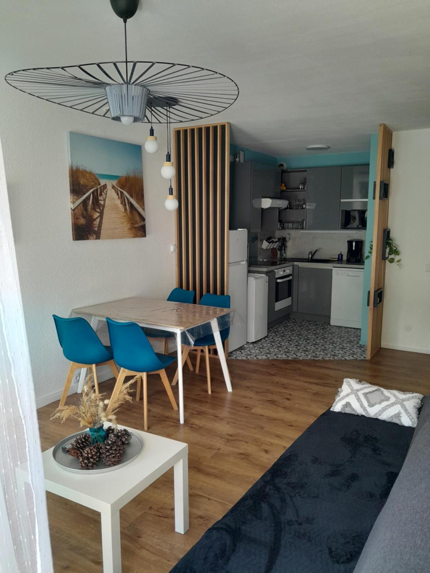 Apartamento Joli 2 Pieces Sur Le Port Avec Piscine, Terrasse, Parking Capbreton Exterior foto